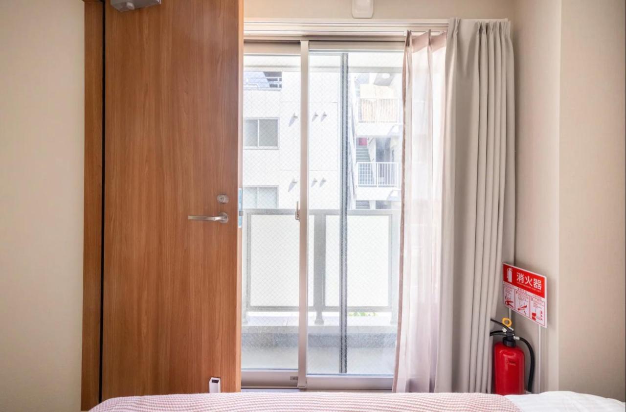 上野駅徒歩５分シングルベッド４台＋布団２セット1Ldk Lejlighed Tokyo Eksteriør billede